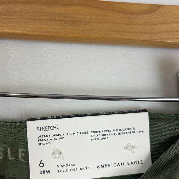 AMERICAN EAGLE NWT Dreamy Drape Super High Rise‎ Baggy Wide Leg Cargo Green Sz 6 - Picture 3 of 6